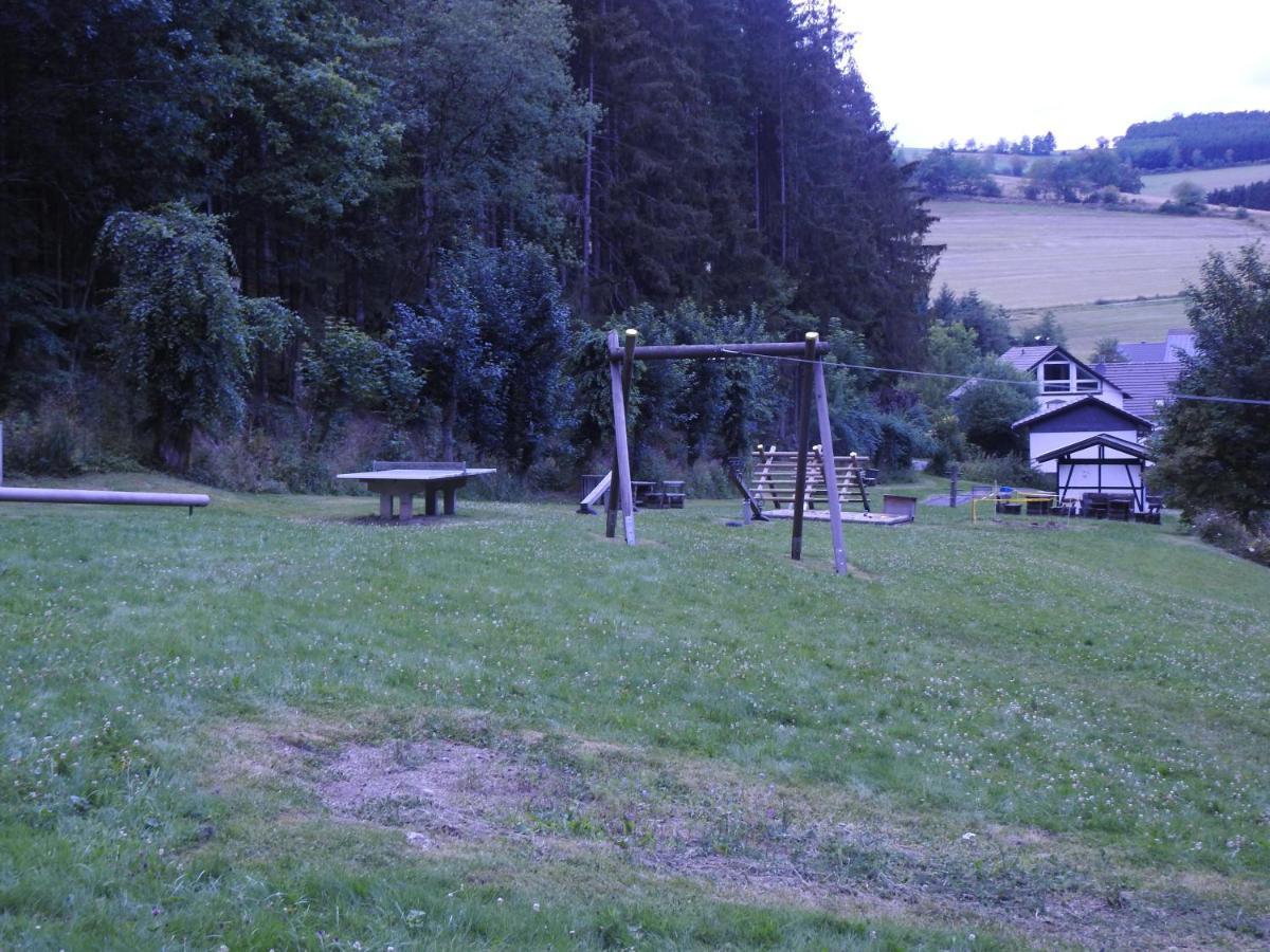 Rusti Deifeld Apartment Medebach Bagian luar foto
